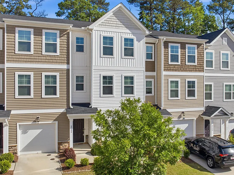 2524 Laurel Valley Way — Photo 2