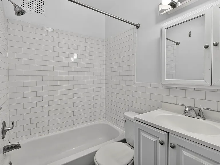 971 1st Ave #4A — Photo 10