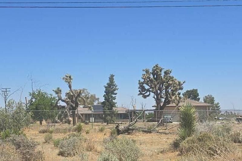 1st image of 2675 Sacramento Rd