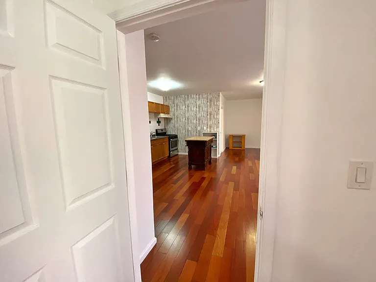 701 Chestnut St #4R — Photo 13