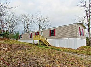 688 Wallop Ln, Crossville, TN 38571
