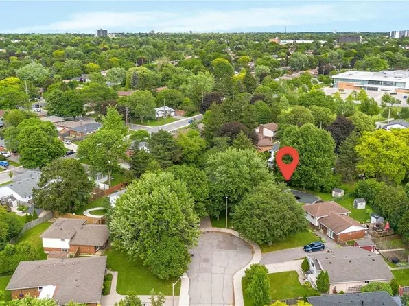 108 Fassett Ct, Hamilton, ON L9C 4E9