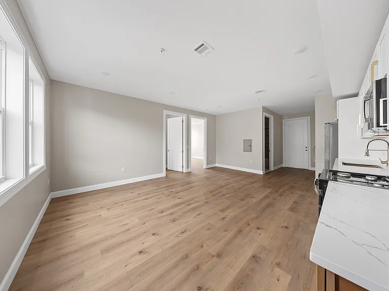 17-19 Wickham St #203 — Photo 10