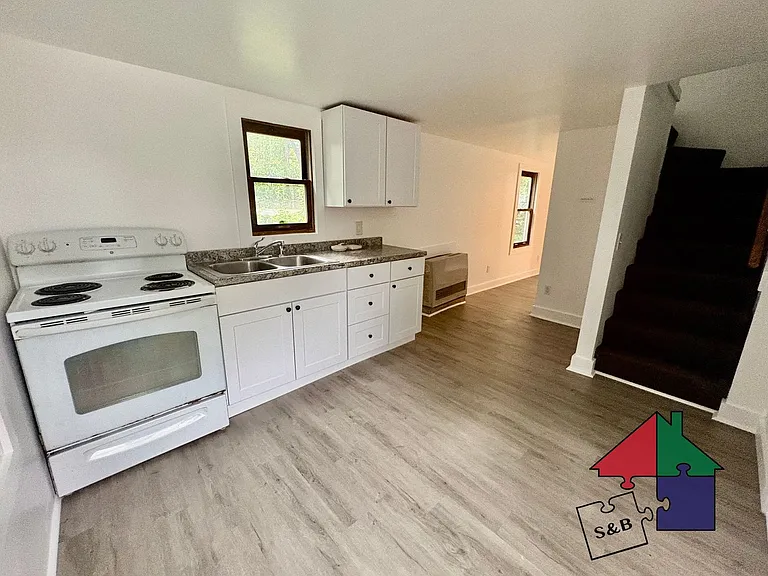 214 Pine St #216 — Photo 6