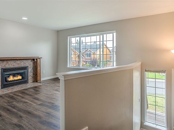 4th image of 1804 164th St E