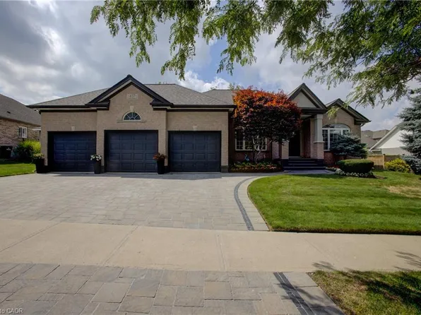 457 Caryndale Dr, Kitchener, ON N2R 1J7