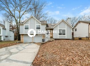 14604 Saint Andrews Dr, Grandview, MO 64030