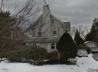 109 Prospect Ave, Douglaston, NY