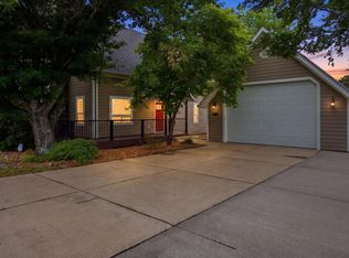 660 Hunt Club Circle, Galena, MO 65656