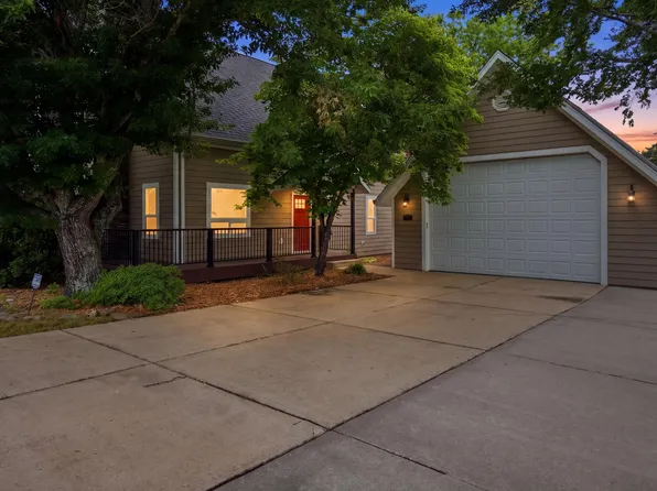 660 Hunt Club Circle, Galena, MO 65656