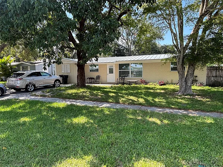 5809 Sullivan Rd — Photo 20