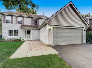 7 Cobbler Ct, South Elgin, IL 60177
