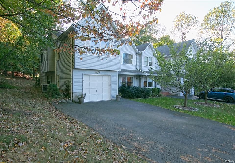 1st image of 209 Brittany Ct