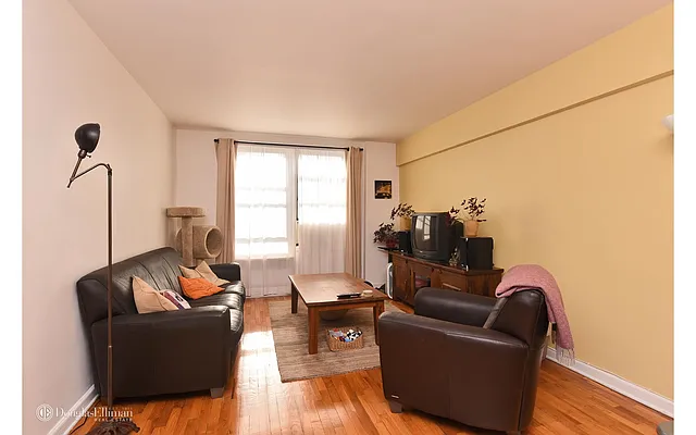 Sold by Douglas Elliman | media 25