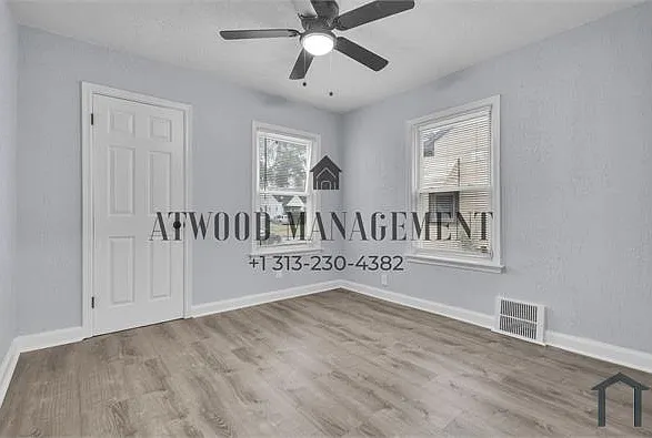 13500 Stahelin Ave — Photo 2