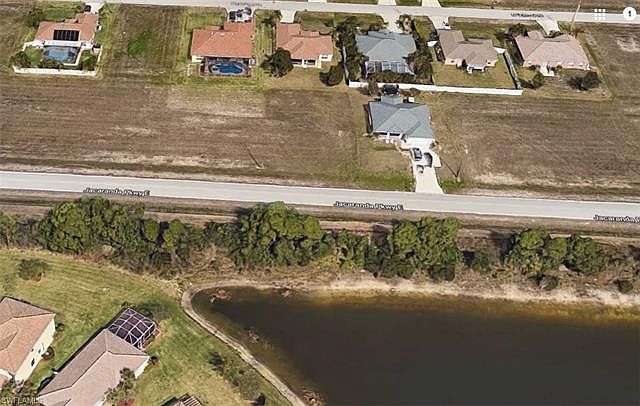 1st image of 1021 Jacaranda Pkwy E