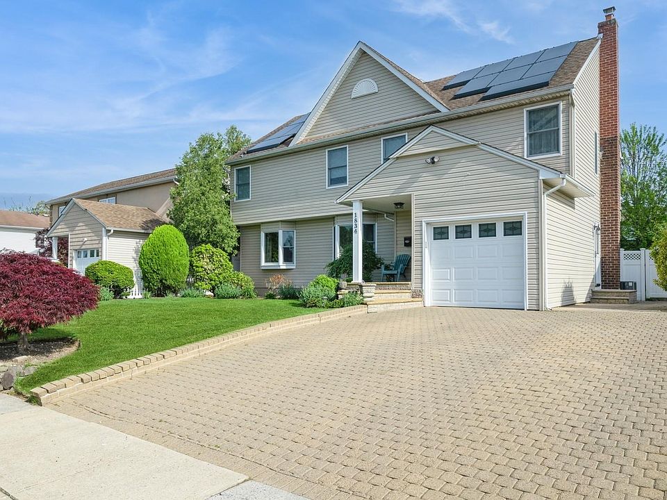 1st image of 1834 Midland Drive