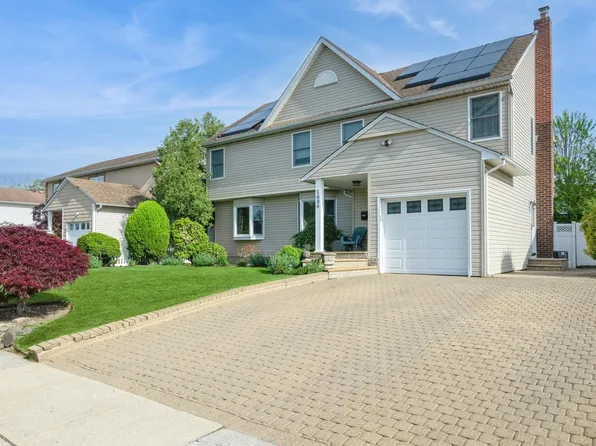 1834 Midland Drive, East Meadow, NY 11554