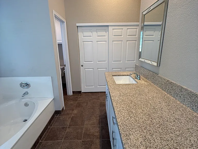 12702 N 95th Way — Photo 13