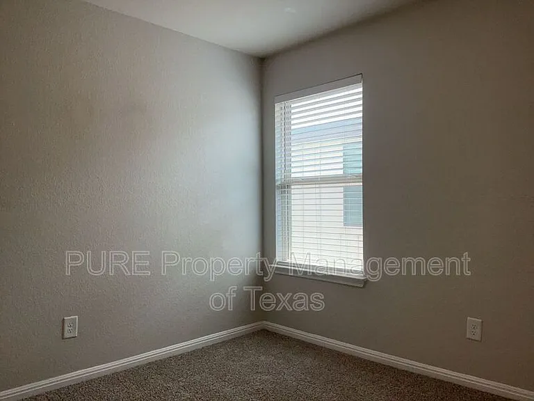 161 Nogalito Way — Photo 29