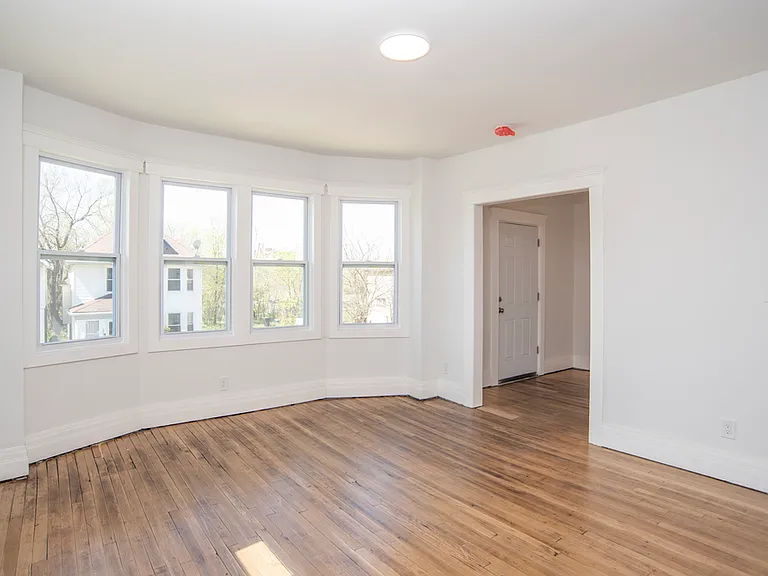 6222 Hecla St — Photo 4