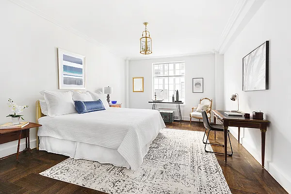 Sold by Compass | media 20