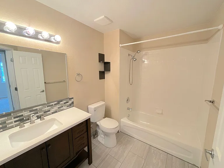 2579 Weyburn Way — Photo 35