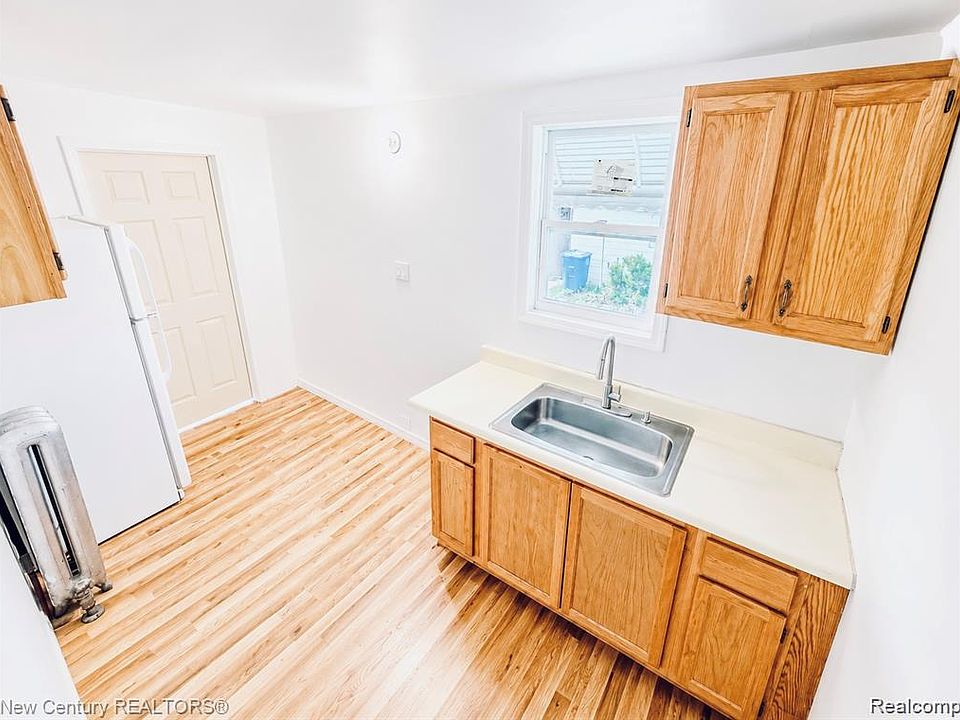 3837 Harold St, photo 11