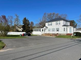 8 Booth Rd, Methuen, MA 01844