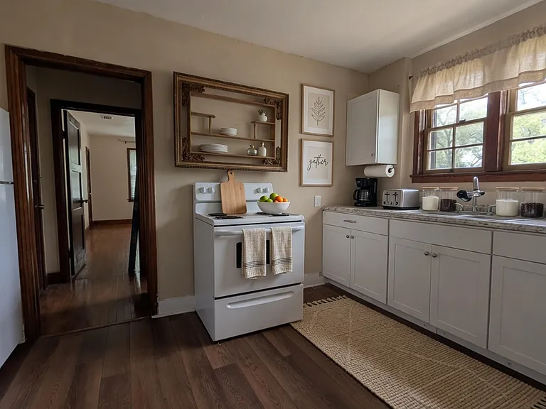 1232 Ingleside Ave #4 — Photo 3