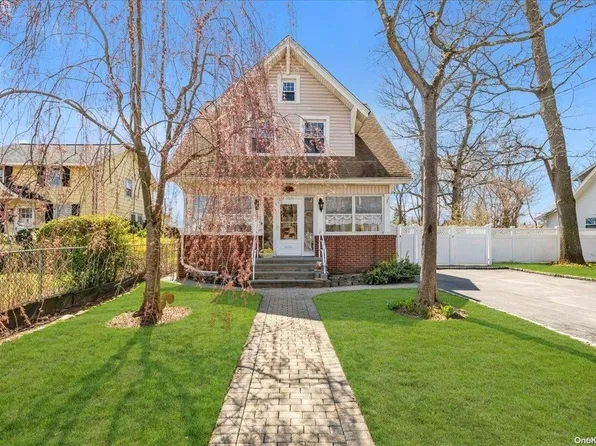 167 Rose Street, Freeport, NY 11520