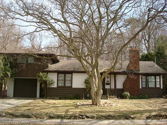 2nd image of 135 Glenforest Rd