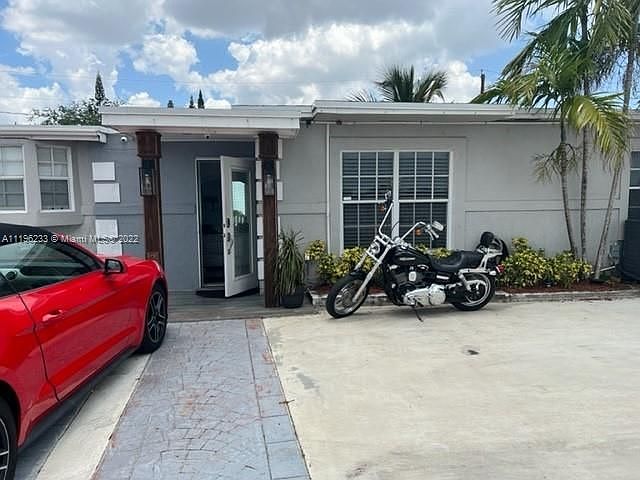 1st image of 2371 E Golf Dr