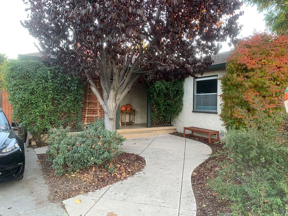 1st image of 160 Cleaves Ave