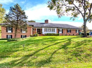 9801 Kendale Rd, Potomac, MD 20854