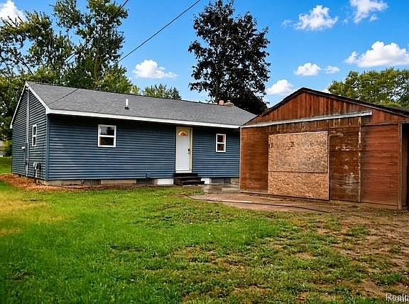 3rd image of 4441 E Court St