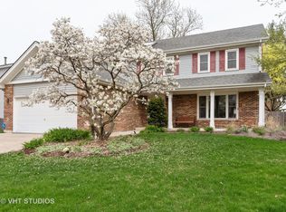 400 Regency Ct, Aurora, IL 60504