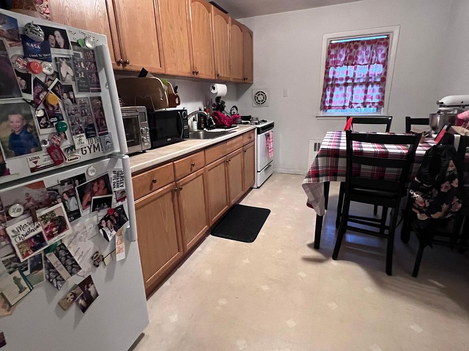 1st image of 0 Bloomfield Ave