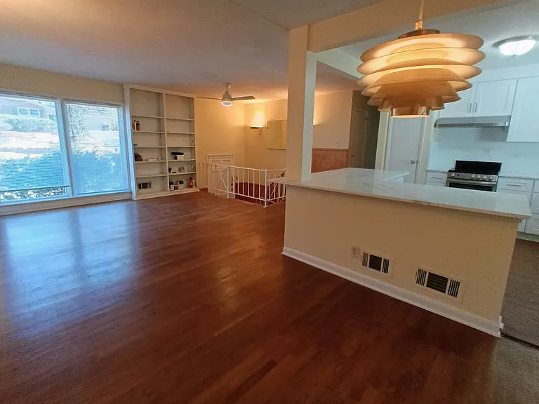 3982 Admiral Dr — Photo 9