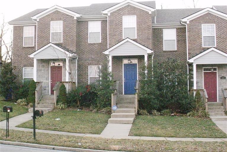 1st image of 3813 Camelot Dr