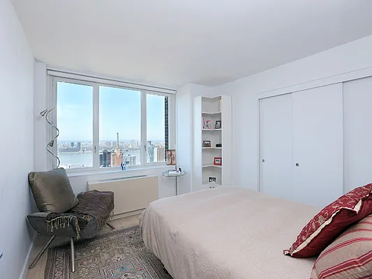 Sold by Sotheby's International Realty | media 14