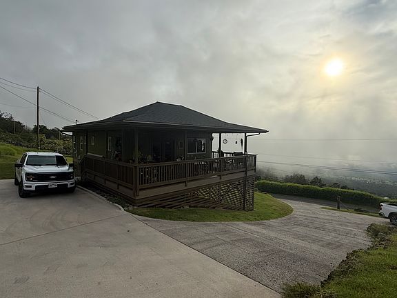 4th image of 1132 Middle Rd