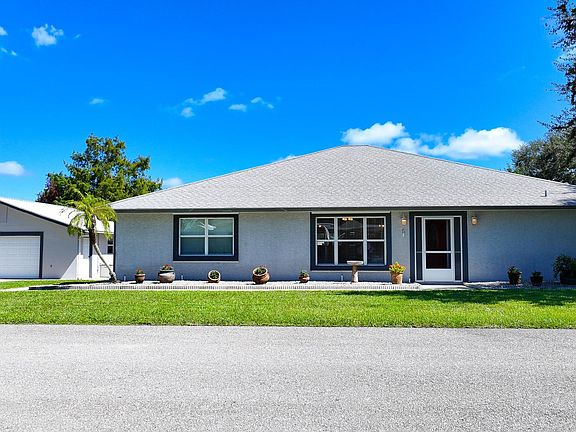 2nd image of 1069 9th Street