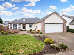 250 Thunderbird St, Molalla, OR 97038