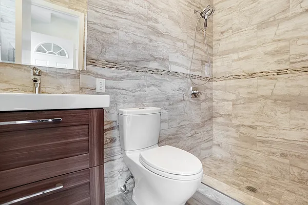 Sold by Compass | media 16