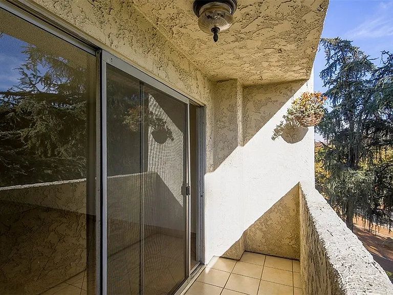 330 Chapel Ave #105 — Photo 14