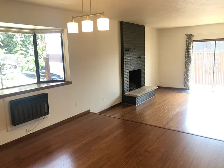 407 SE 88th Ave — Photo 1