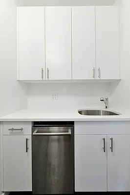 Rented by Aether Property Group | media 34