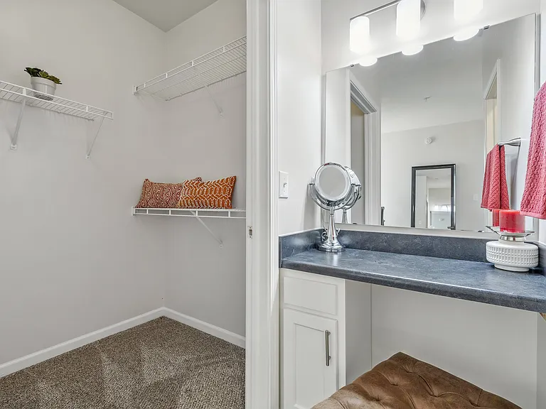 Riverchase Apartments — Photo 25