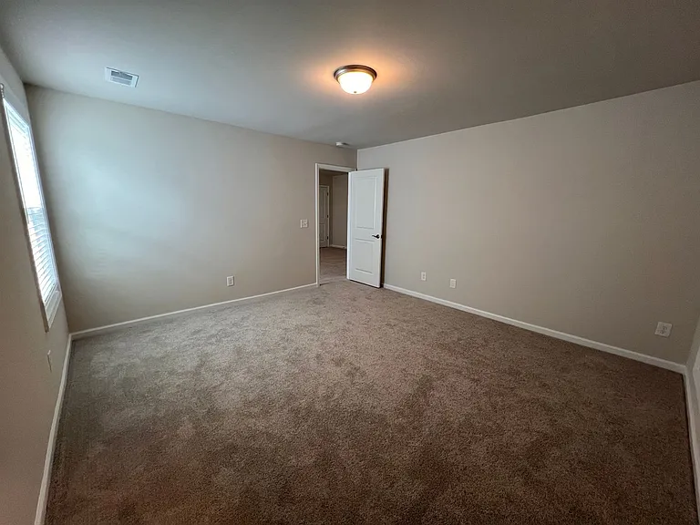 293 Mansell Park — Photo 36